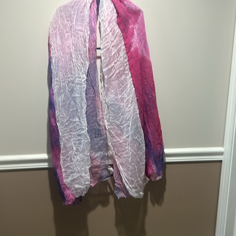 Scarf - Picture 2 of 3